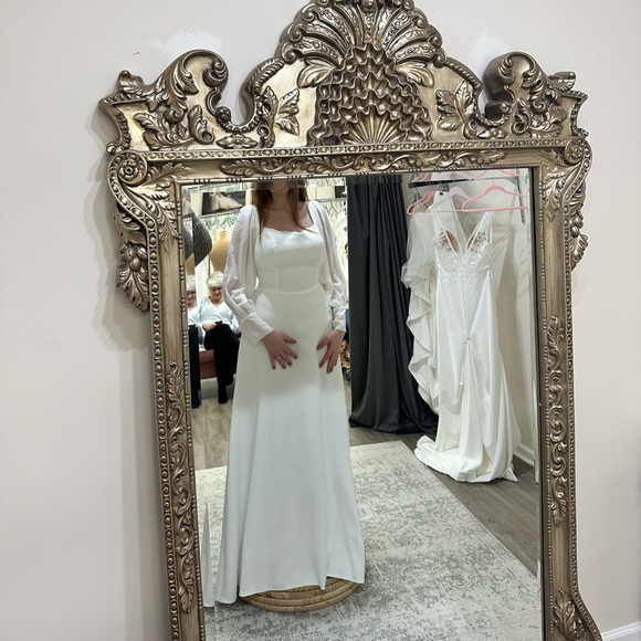 Wedding Dress - Miss Veil size 12 - Picture 2 of 7